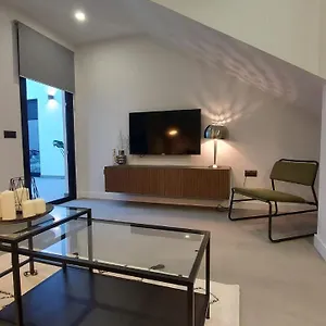 Apartamento Rent4 Mercedes, Málaga